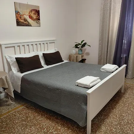 Emi House Re Di Roma, Con 3 Da Letto, 80 Mq